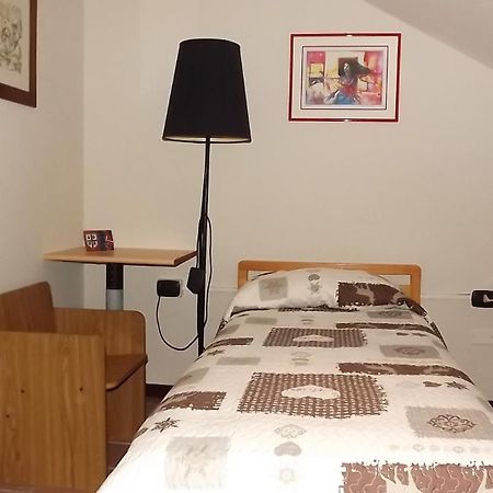 B&B I Tre Nuraghi Macomer Δωμάτιο φωτογραφία